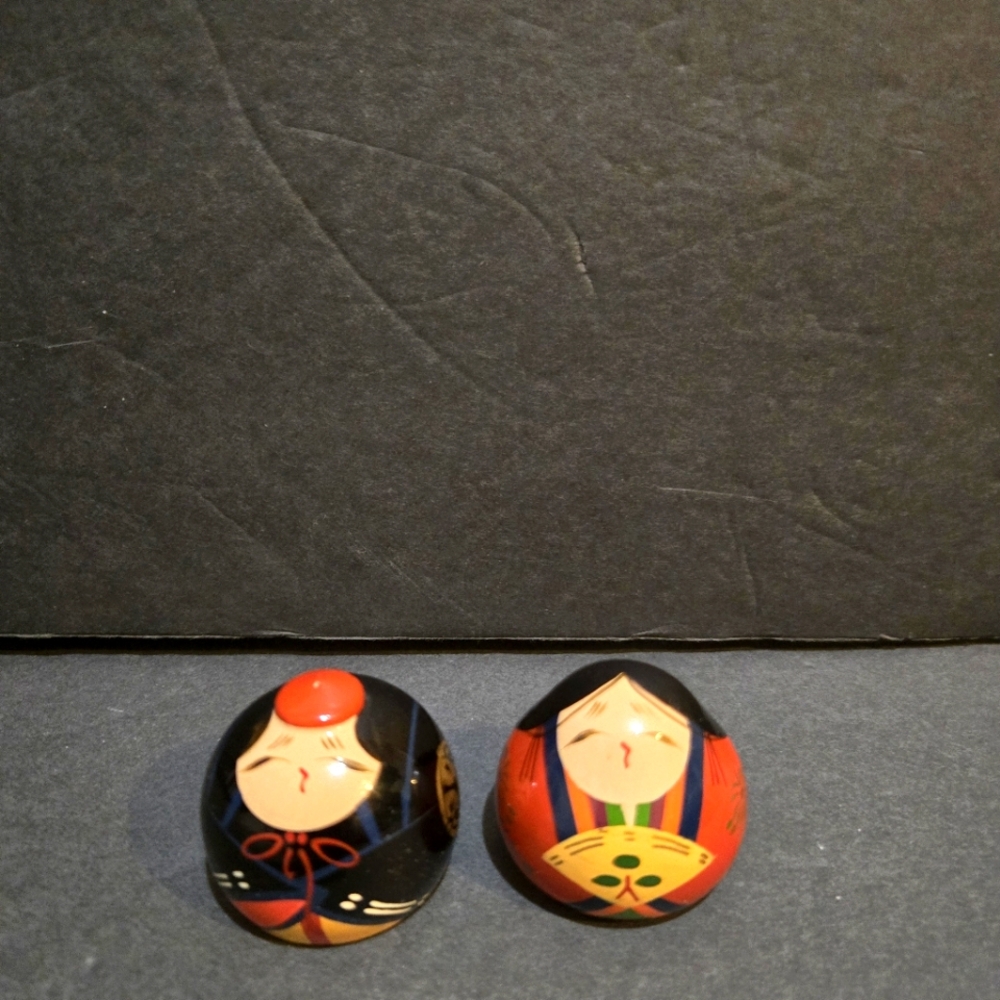 c RARE OUCHI KOKESHI TRADITIONAL MATCH LACQUERED HINA DOLL SET JAPAN